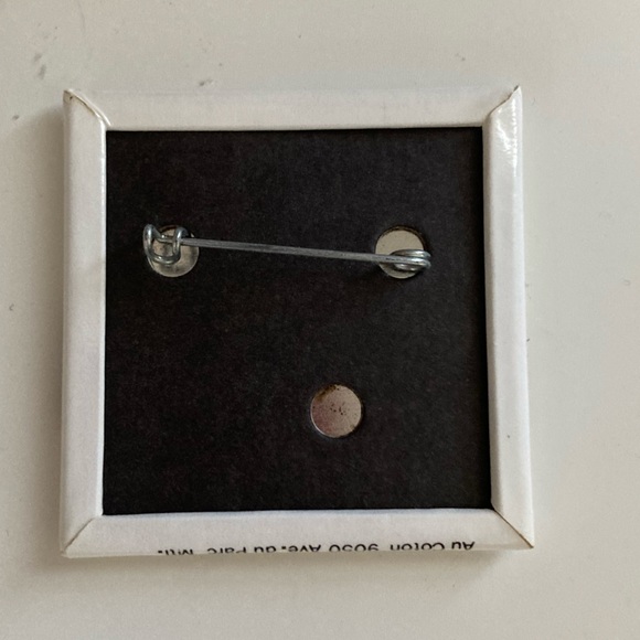 FREE WITH PURCHASE! Various Pins - Picture 7 of 12